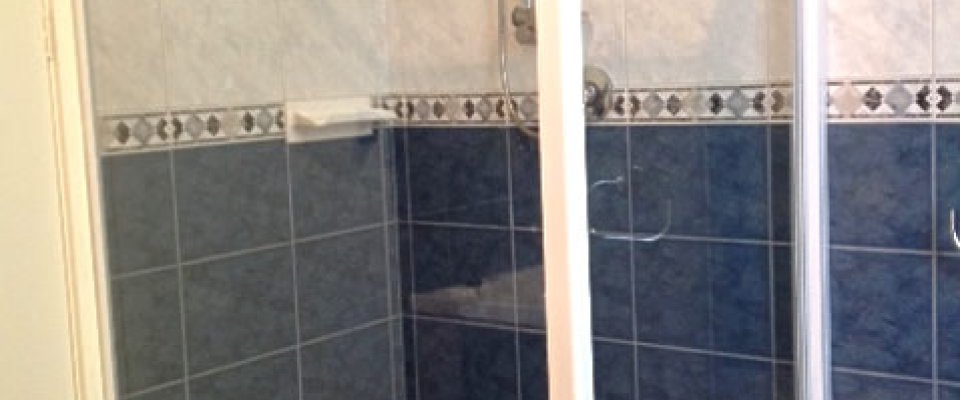 Fully framed shower screen Fully framed shower screen